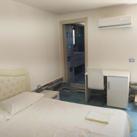 Hotel La Terrazza Sul Mare à Marina di Camerota Extérieur photo