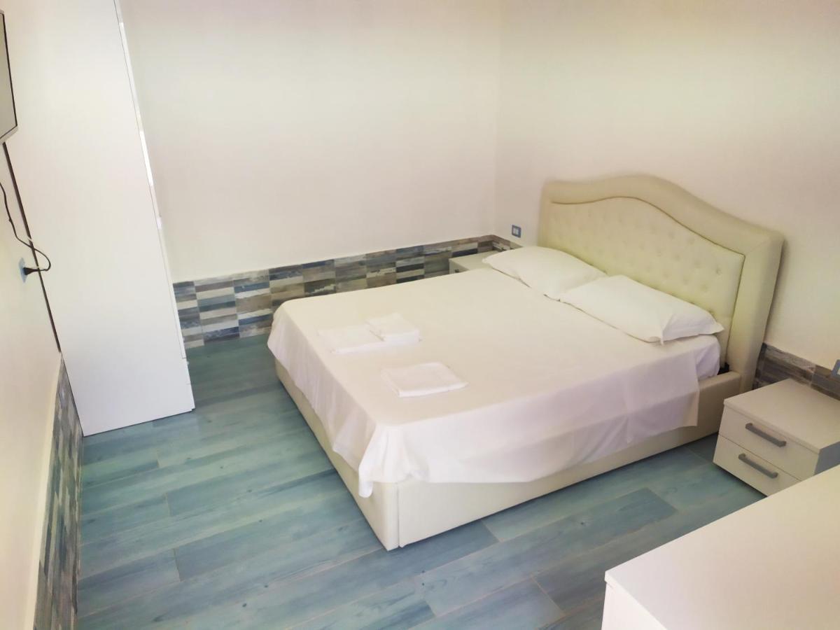 Hotel La Terrazza Sul Mare à Marina di Camerota Extérieur photo